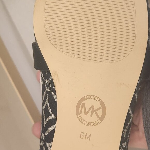 Michael Kors "Rory" Loafers. NIB. Size 6 - Picture 11 of 12